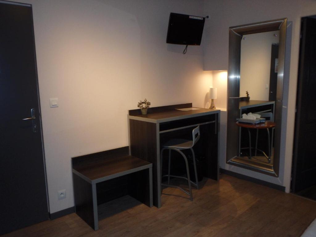 Contact Hotel Les Ailes Challes-les-Eaux Quarto foto